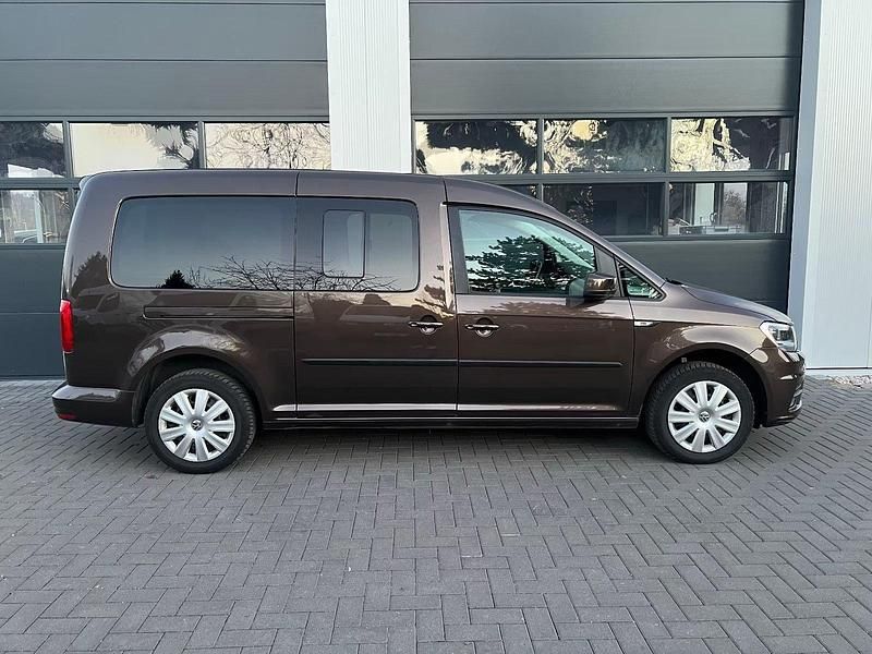 Gebraucht VW Caddy Maxi 125 PS (91 kW) 2018 Grün Van / Kleinbus