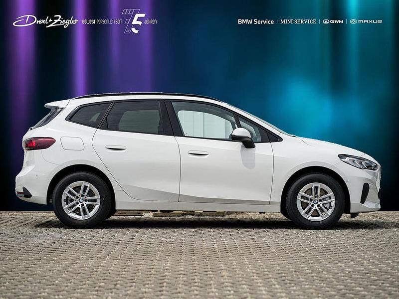 Gebraucht BMW 218 Active Tourer 136 PS (100 kW) 2025 Weiß Van / Kleinbus
