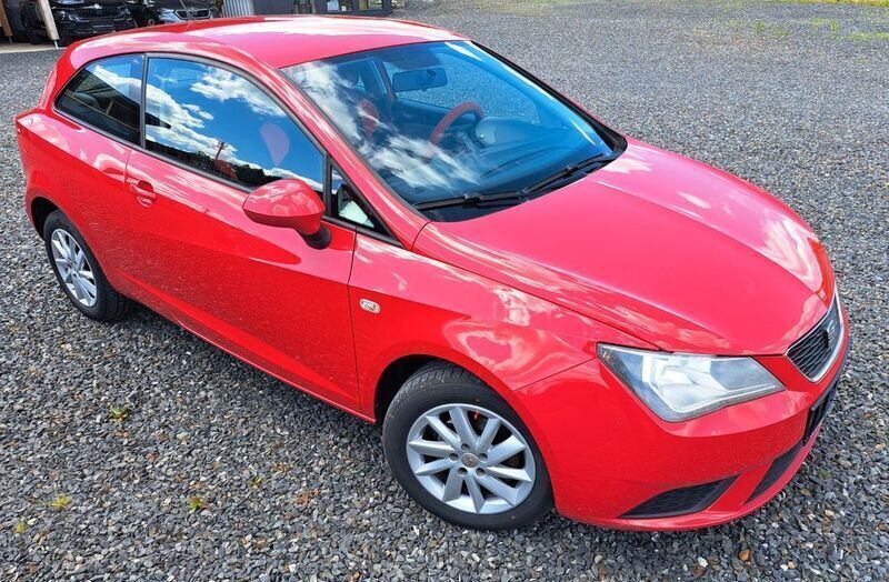 Rot Gebraucht 2013 Seat Ibiza SC Style Kleinwagen | 3.990 € (Guter Preis) - Bild 1/4