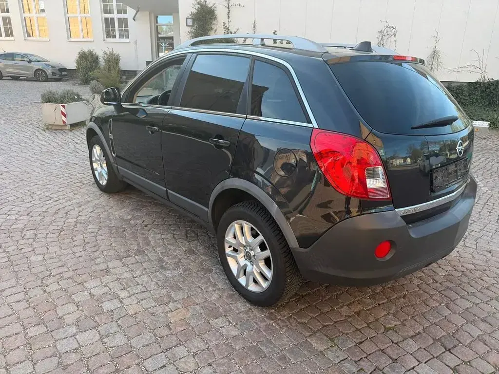 Gebraucht Opel Antara Design Edition 163 PS (119 kW) 2012 Schwarz SUV