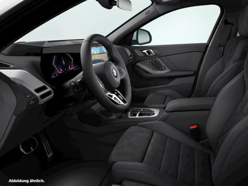 Weiß Gebraucht 2025 BMW 120 M Sport Kleinwagen | 36.930 € (Etwas zu teuer) - Bild 1/1