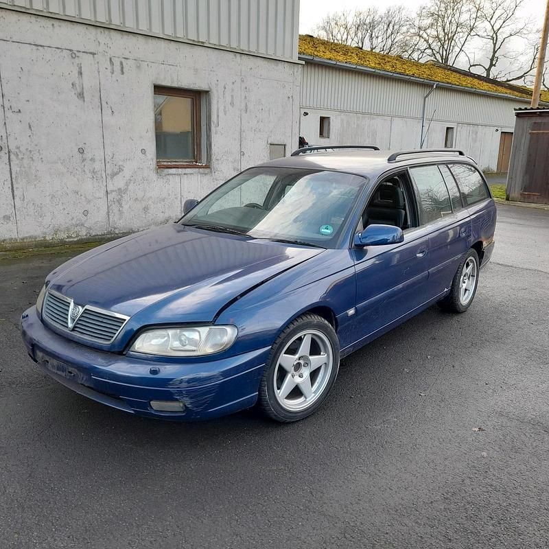 Gebraucht Opel Omega 218 PS (160 kW) 2001 Blau Kombi