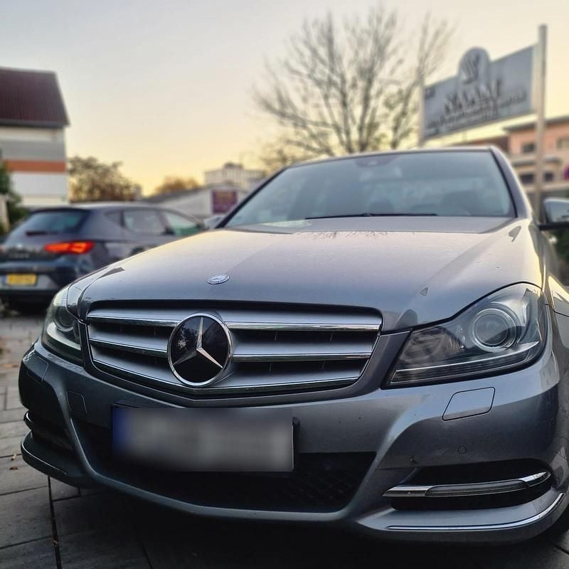 Gebraucht Mercedes C250 204 PS (150 kW) 2013 Grau Limousine