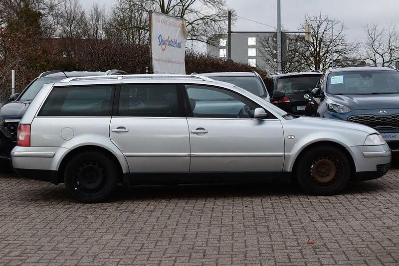 Second-hand VW Passat 131 CP (96 kW) 2003 Argintiu Break