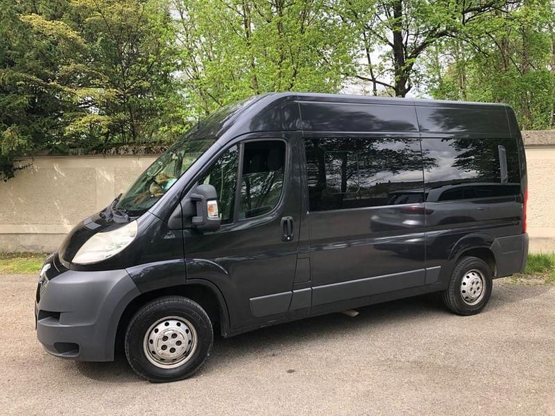Grau Gebraucht 2012 Peugeot Boxer Van | 9.600 € - Bild 1/4