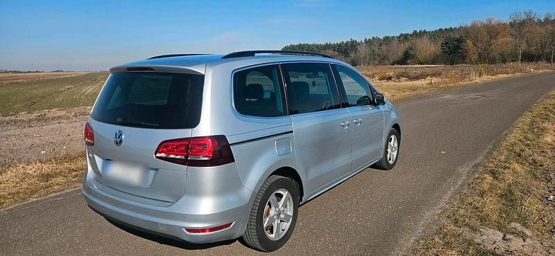 Gebraucht VW Sharan 150 PS (110 kW) 2018 Silber Van / Kleinbus