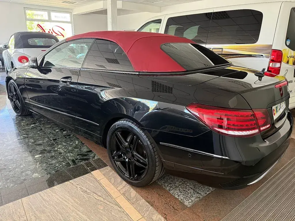 Gebraucht Mercedes E200 AMG 184 PS (135 kW) 2014 Schwarz Cabrio