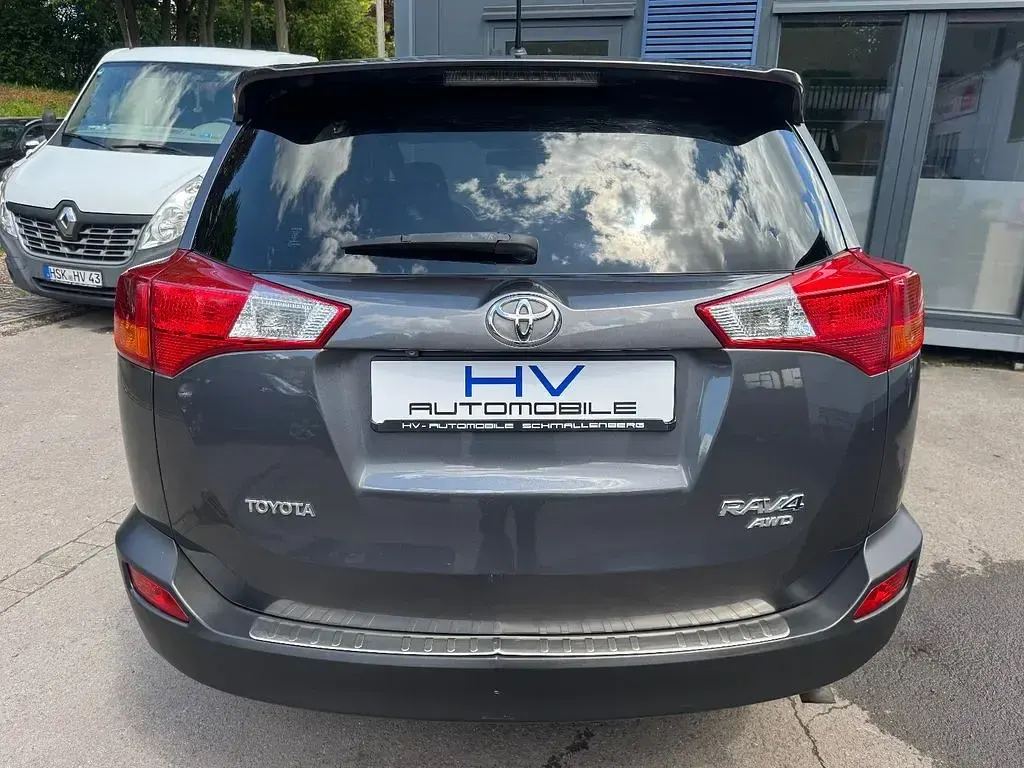 Gebraucht Toyota RAV4 Edition 150 PS (110 kW) 2014 Grau SUV
