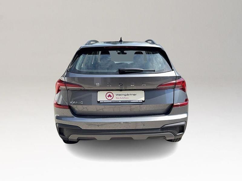 Neu Skoda Kamiq Selection 95 PS (69 kW) 2025 Silber SUV