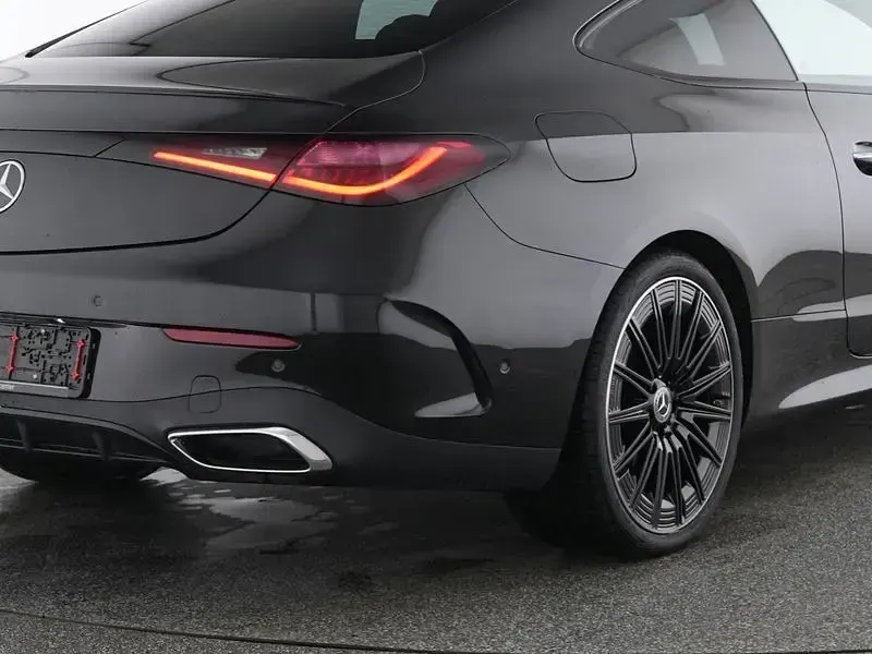 Gebraucht Mercedes CLE220 Premium 197 PS (144 kW) 2025 Schwarz Coupé