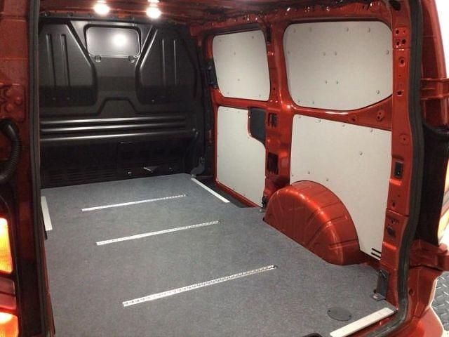 Neu Ford Transit Custom Trend 150 PS (110 kW) 2025 Rot Limousine
