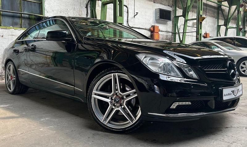 Gebraucht Mercedes E350 292 PS (214 kW) 2010 Schwarz Coupé