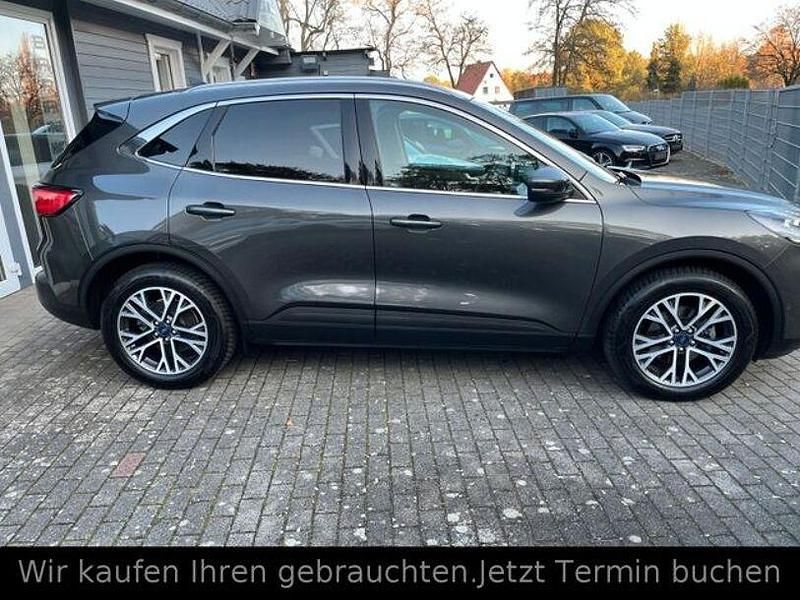 Gebraucht Ford Kuga Titanium 190 PS (139 kW) 2020 Grau SUV