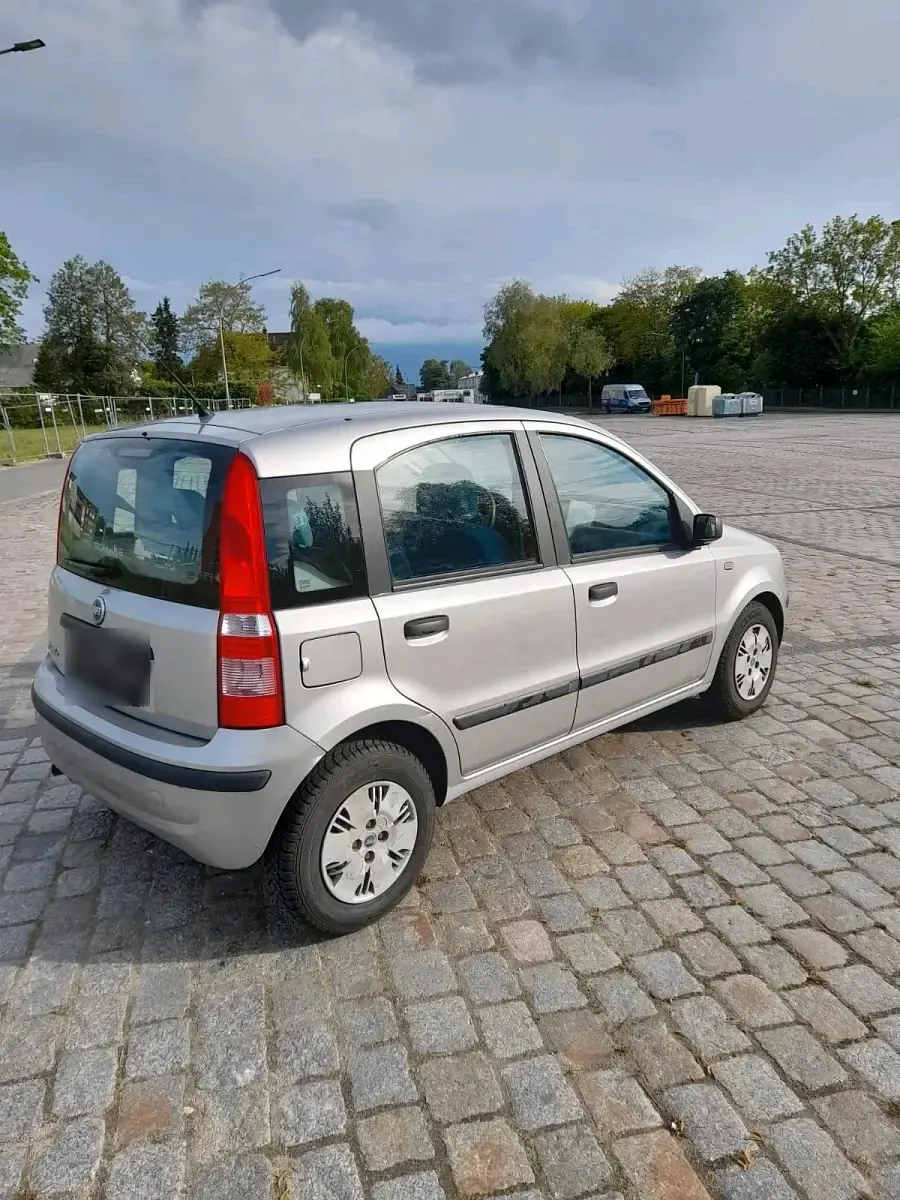 Używany Fiat Panda 60 KM (44 kW) 2004 Srebrny Hatchback