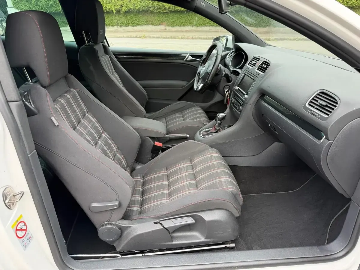 Gebraucht VW Golf VI GTI 211 PS (155 kW) 2011 Weiß Kleinwagen