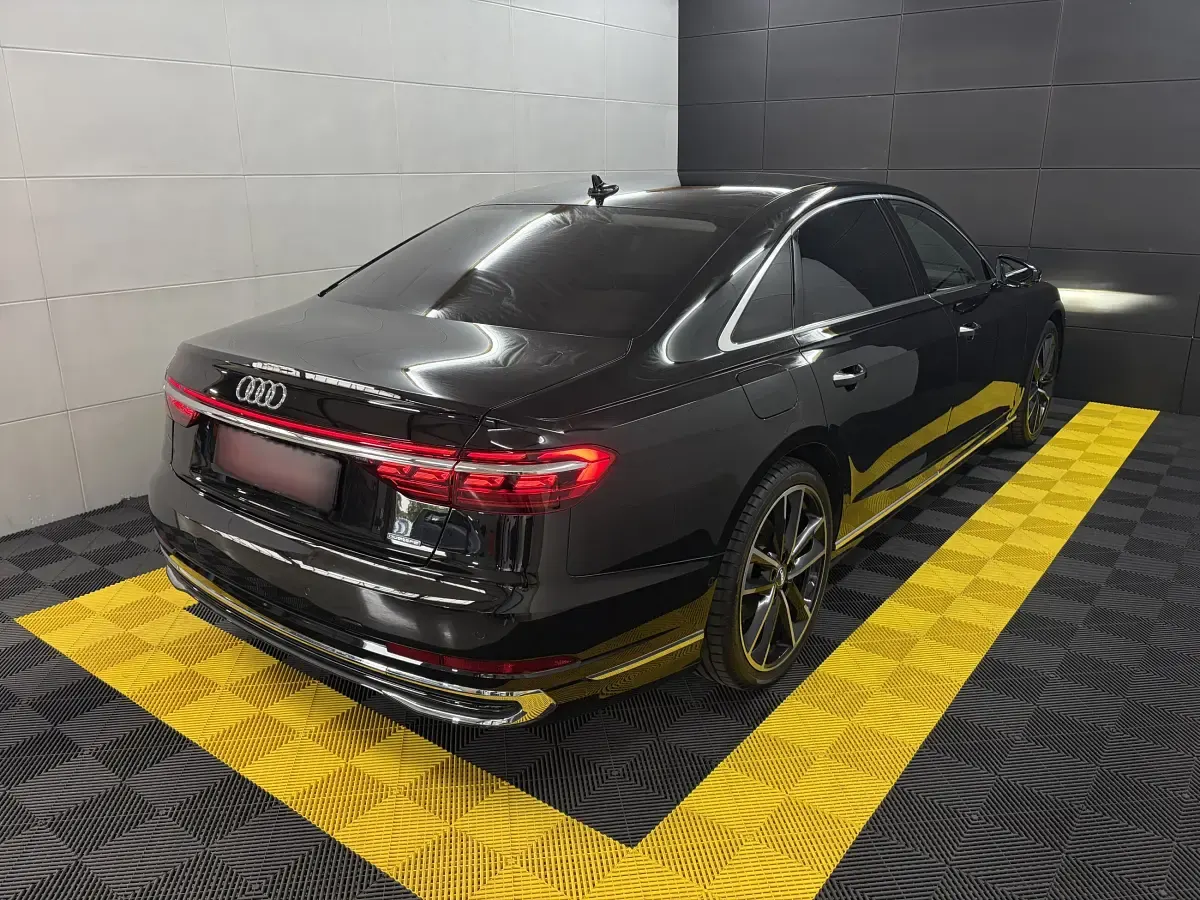 Gebraucht Audi A8 Ambiente 286 PS (210 kW) 2022 Limousine