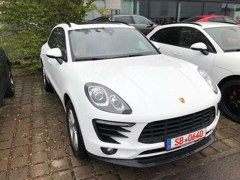 Gebraucht Porsche Macan 252 PS (185 kW) 2018 Weiß SUV