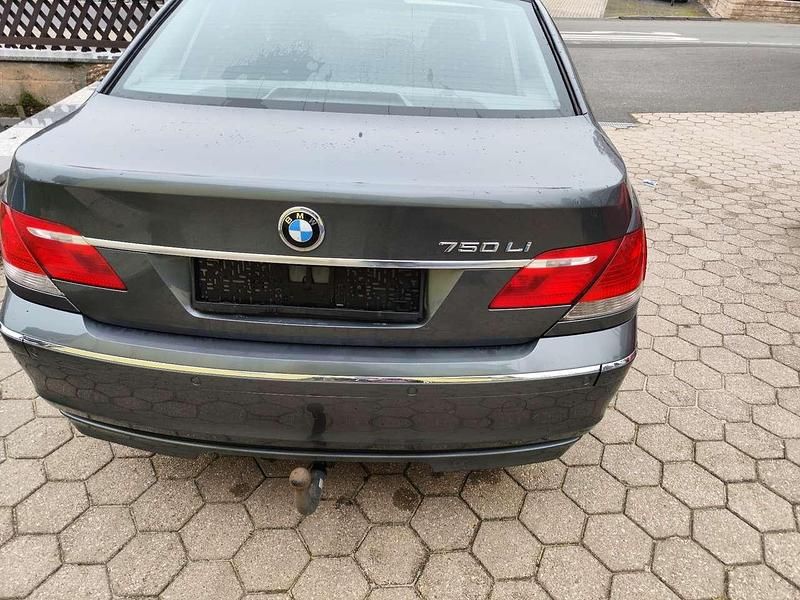 Gebraucht BMW 750L 367 PS (269 kW) 2008 Limousine