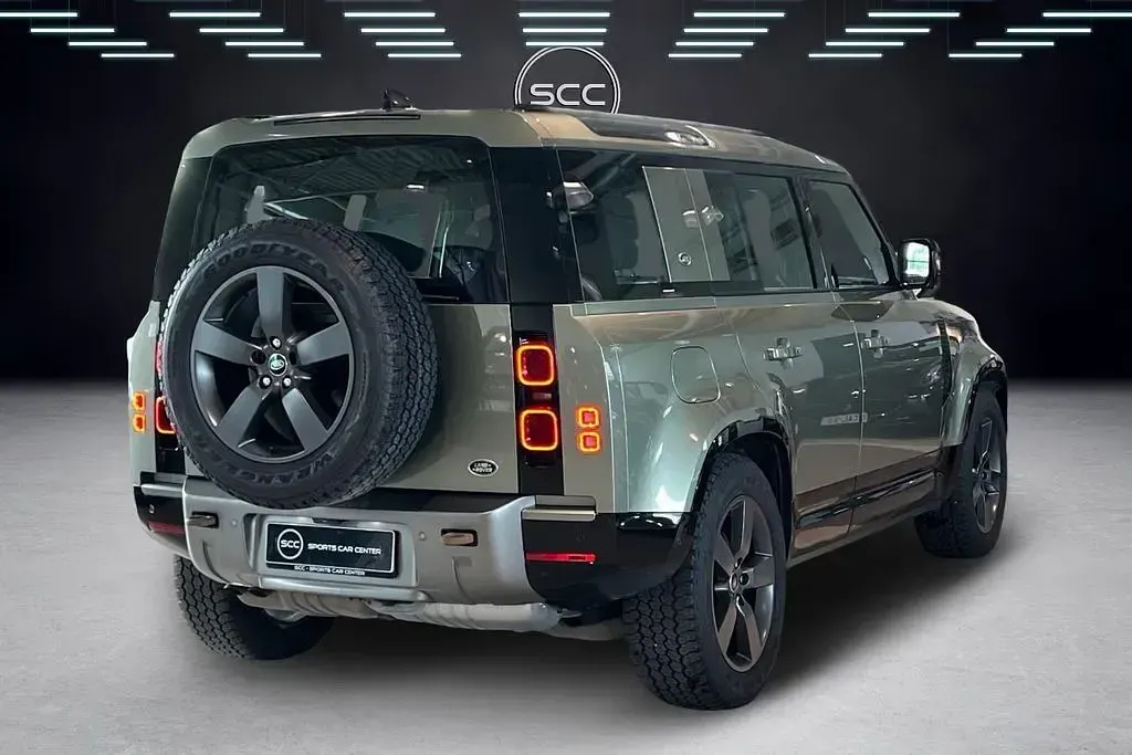 Gebraucht Land Rover Defender HSE Dynamic 300 PS (220 kW) 2022 Grün SUV