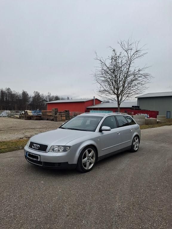 Gebraucht Audi A4 Performance 220 PS (161 kW) 2001 Silber Kombi