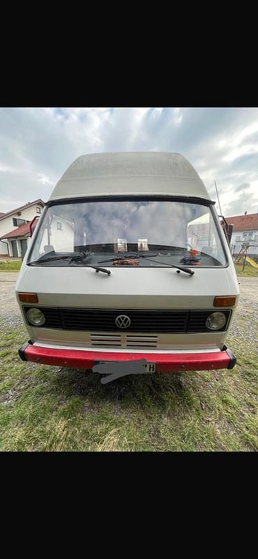 Second-hand VW LT 75 CP (55 kW) 1982 Alb Monovolum