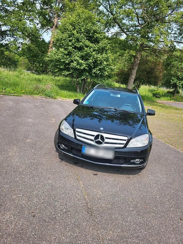 Schwarz Gebraucht 2009 Mercedes C180 Classic Kombi | 4.900 € (Fairer Preis) - Bild 1/4