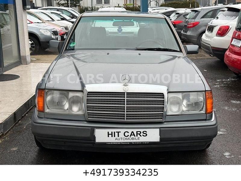 Gebraucht Mercedes E260 160 PS (117 kW) 1992 Grau Limousine