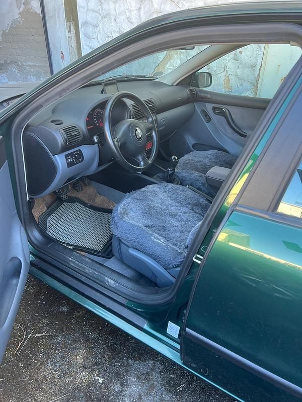 Gebraucht Seat Toledo 125 PS (91 kW) 2000 Grün Limousine