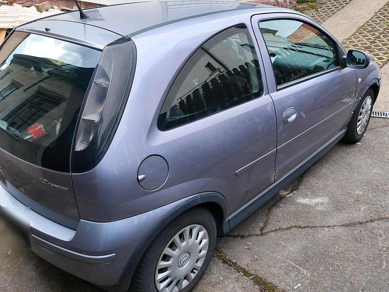 Gebraucht Opel Corsa 80 PS (58 kW) 2005 Violet Kleinwagen