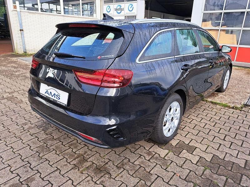 Gebraucht Kia Ceed Sportswagon Vision 140 PS (102 kW) 2025 Schwarz Kombi