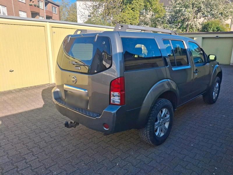 Gebraucht Nissan Pathfinder 175 PS (128 kW) 2005 Grau SUV