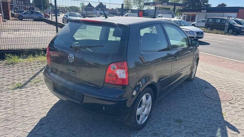 Gebraucht VW Polo Highline 64 PS (47 kW) 2005 Schwarz Kleinwagen