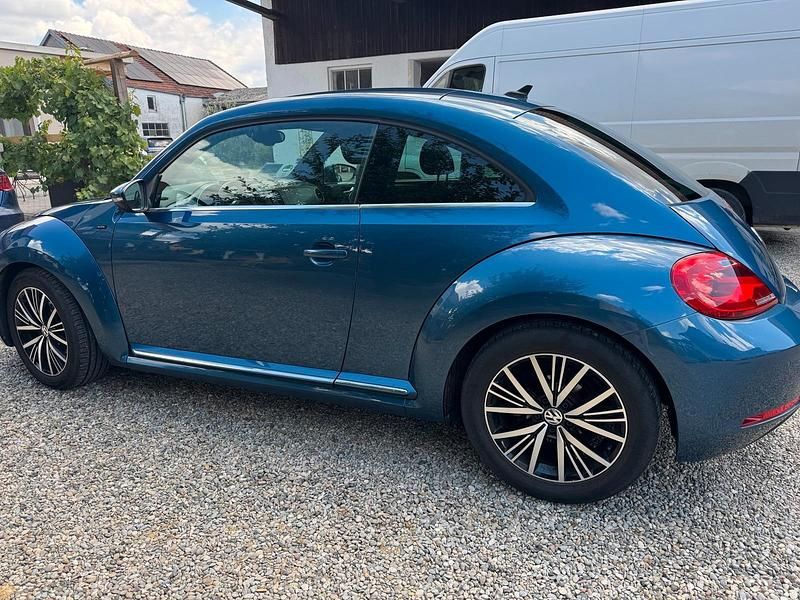 Używany VW Beetle Allstar 105 KM (77 kW) 2016 Niebieski Hatchback