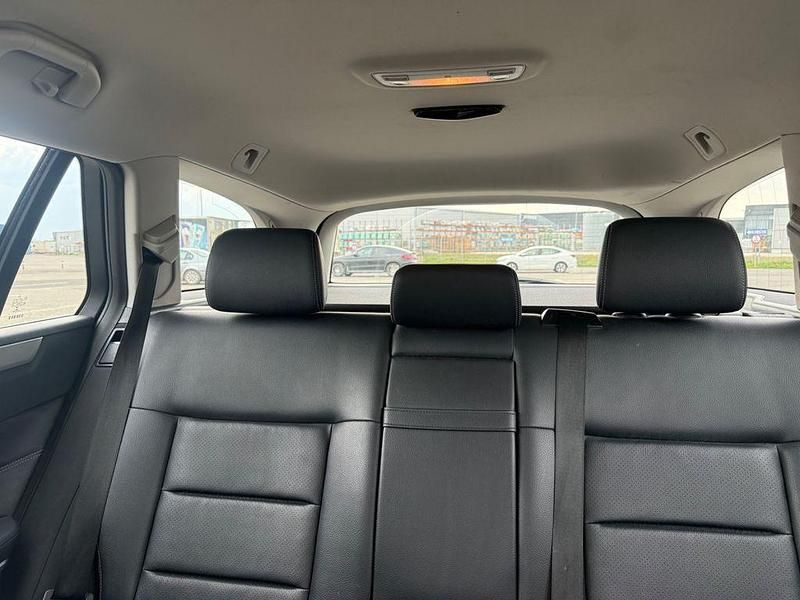 Gebraucht Mercedes E220 170 PS (125 kW) 2013 Grau Limousine