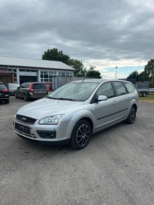 Gebraucht Ford Focus 125 PS (91 kW) 2007 Silber Kombi