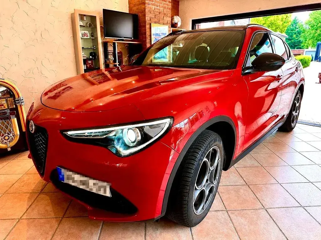 Gebraucht Alfa Romeo Stelvio Tech Edition 200 PS (147 kW) 2019 Rot SUV