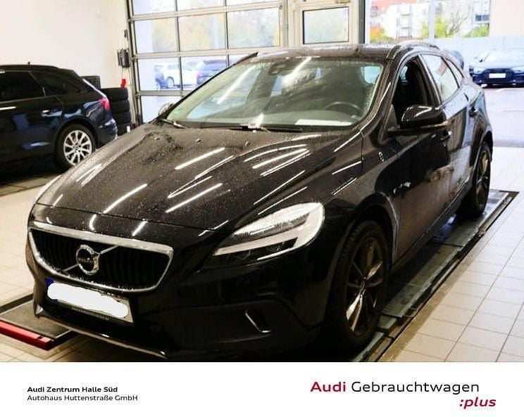 Schwarz Gebraucht 2019 Volvo V40 CC Plus Kombi | 17.860 € (Fairer Preis) - Bild 1/4