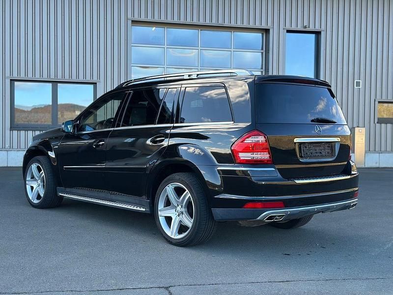 Gebraucht Mercedes GL350 265 PS (194 kW) 2011 Schwarz SUV