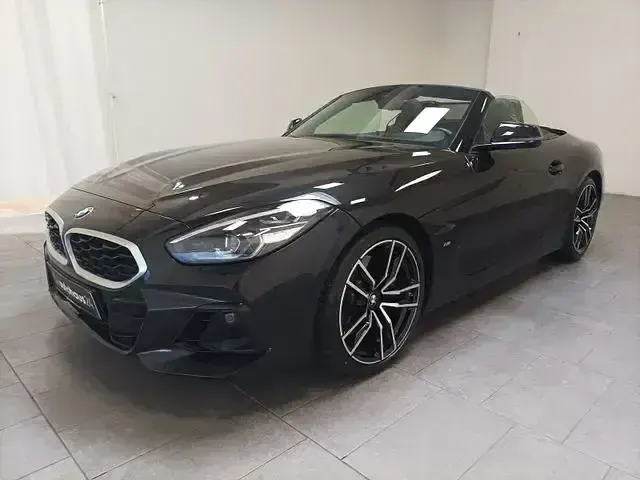 Gebraucht BMW Z4 M Sport 258 PS (189 kW) 2023 Schwarz Cabrio