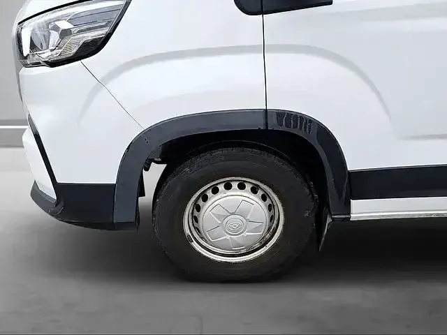 Gebraucht Maxus V90 162 PS (119 kW) 2023 Andere Van