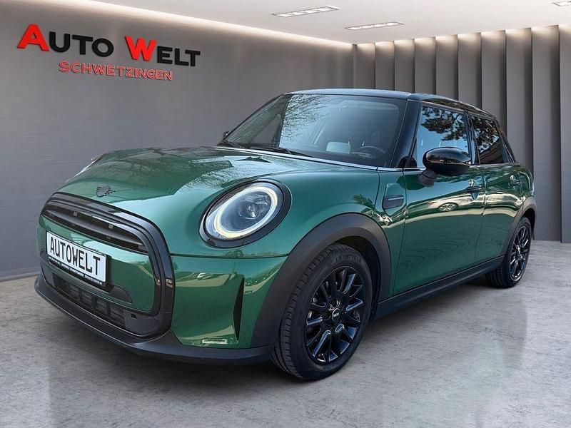 Gebraucht Mini Cooper 136 PS (100 kW) 2021 Grün Kleinwagen