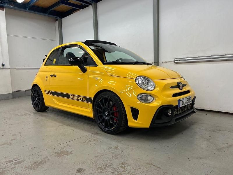 Gebraucht Abarth 595C Competizione 200 PS (147 kW) 2018 Gelb Cabrio