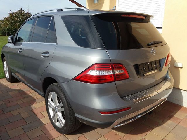Gebraucht Mercedes ML350 306 PS (225 kW) 2013 Silber metallic SUV