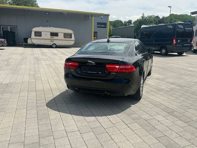 Gebraucht Jaguar XE Prestige 200 PS (147 kW) 2017 Schwarz Limousine