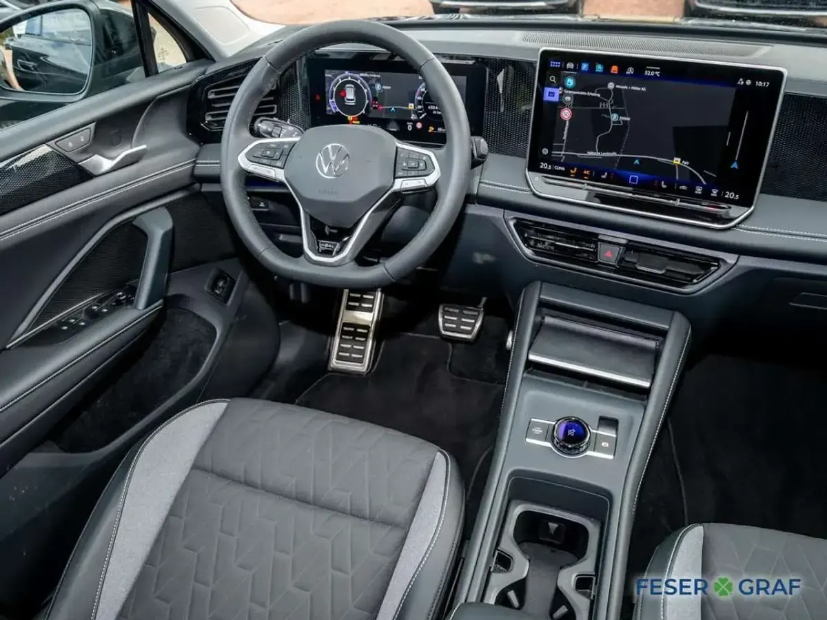 Gebraucht VW Tiguan Life 150 PS (110 kW) 2025 Grenadillschwarz metallic SUV