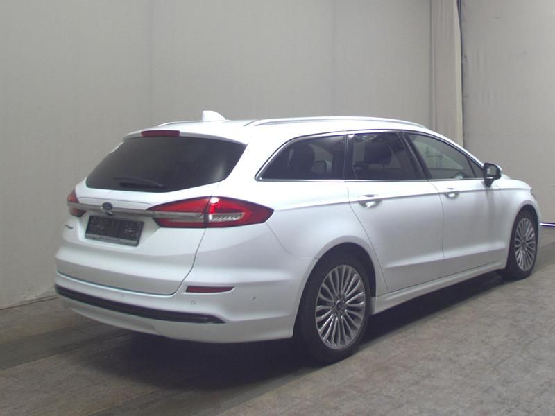 Gebraucht Ford Mondeo Titanium 150 PS (110 kW) 2022 Weiss Kombi