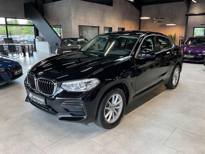 Schwarz ii/bonnet fluid black Gebraucht 2021 BMW X4 Advantage SUV | 36.980 € (Fairer Preis) - Bild 1/4