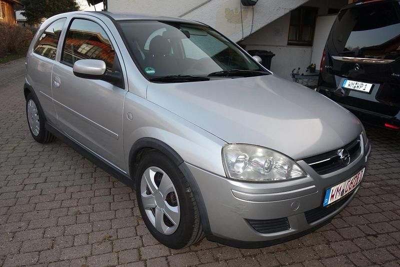 Gebraucht Opel Corsa Edition 60 PS (44 kW) 2006 Silber Kleinwagen