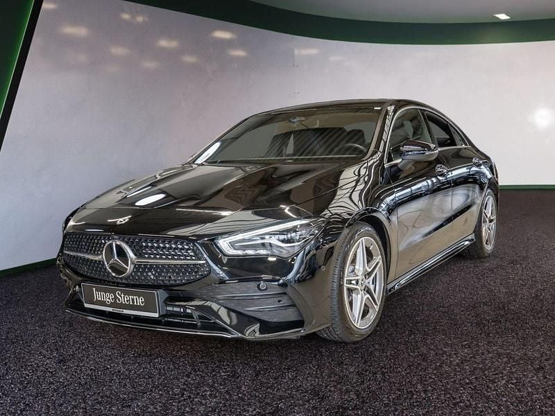 Gebraucht Mercedes CLA200 Premium 163 PS (119 kW) 2024 Schwarz / kosmosschwarz Coupé