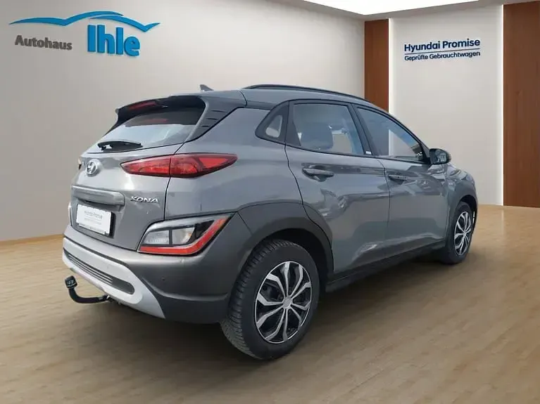 Gebraucht Hyundai Kona Trend 120 PS (88 kW) 2021 Grau SUV